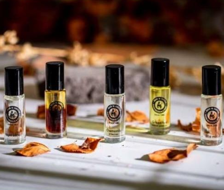 Roll On Cedarwood Perfume